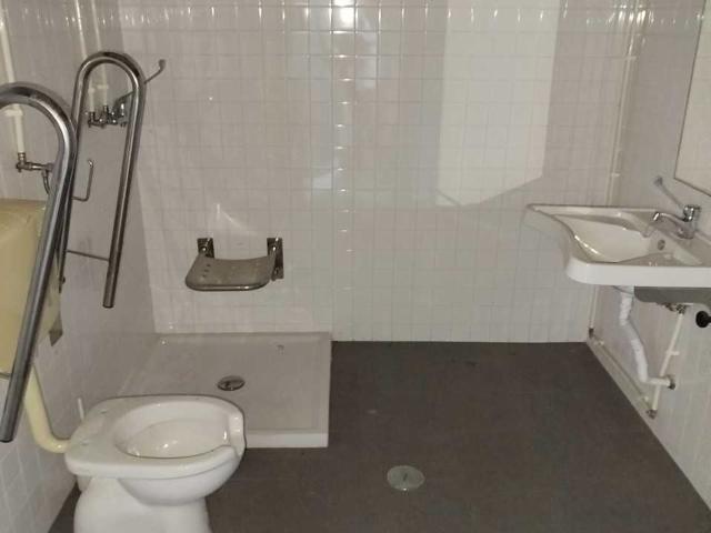 Armazém alugar em Estefanilha, Setúbal