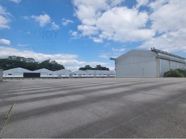 Armazém alugar em Setúbal