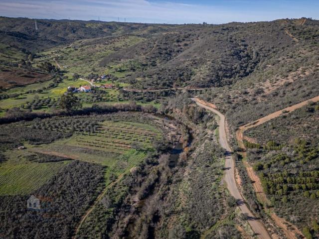 Armazém venda em Almodôvar, Santa Cruz