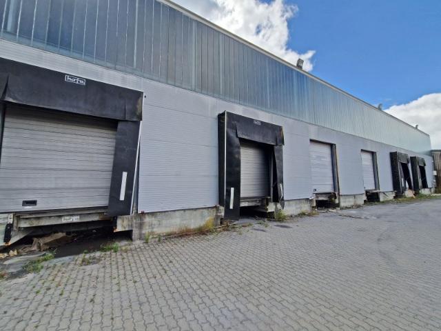 Armazém alugar em Setúbal