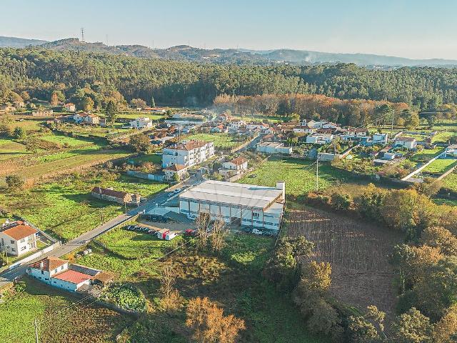 Armazém alugar em Santa Maria Da Feira, Aveiro