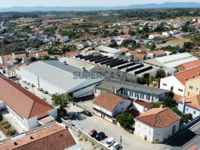 Armazém venda em Cebolais de Cima e Retaxo, Castelo Branco