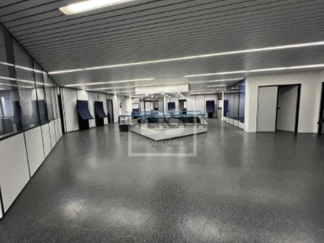 Armazém venda em Marinha Grande, Leiria