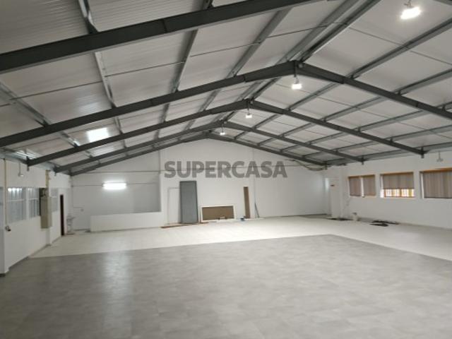 Armazém venda em São João Da Madeira, Aveiro