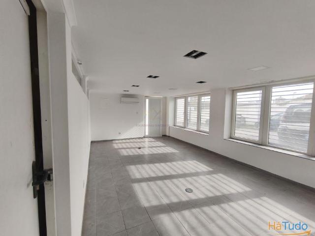 Armazém alugar em Lisboa