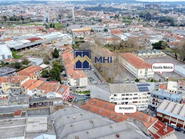 Armazém venda em Porto
