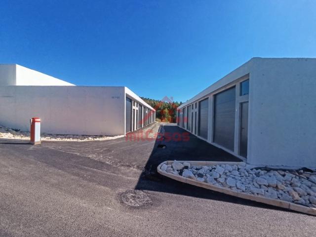 Armazém alugar em Torres Vedras, Lisboa