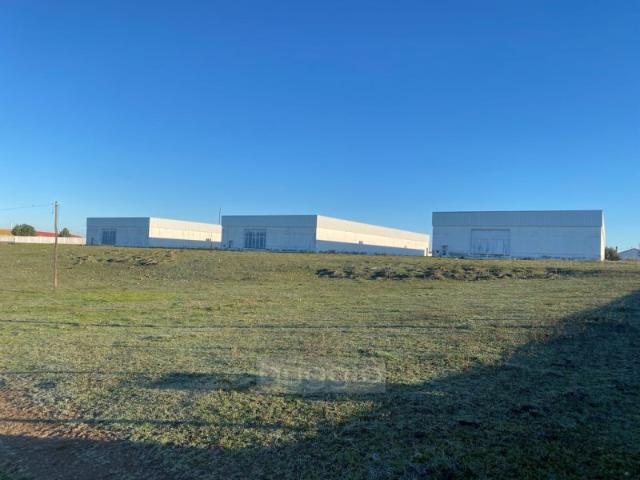 Armazém venda em Mourã, Beja