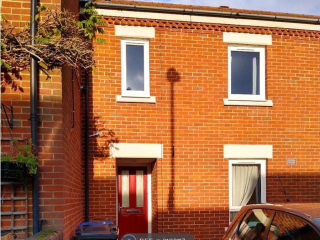 House for rent in Heigham Grove, East Bank