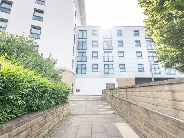 Apartment for rent in Richmond Hill, West Yorkshire
