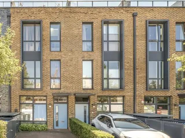 House for rent in Kidbrooke, Greater London