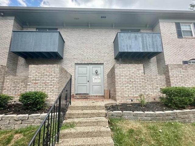 Condo for sale in Lexington