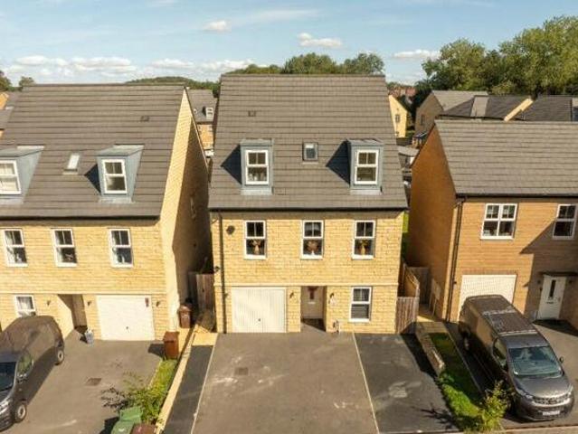 House for sale in Castleford, West Yorkshire