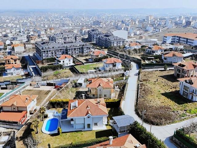Arnavutköy, İstanbul içerisinde satılık Villa