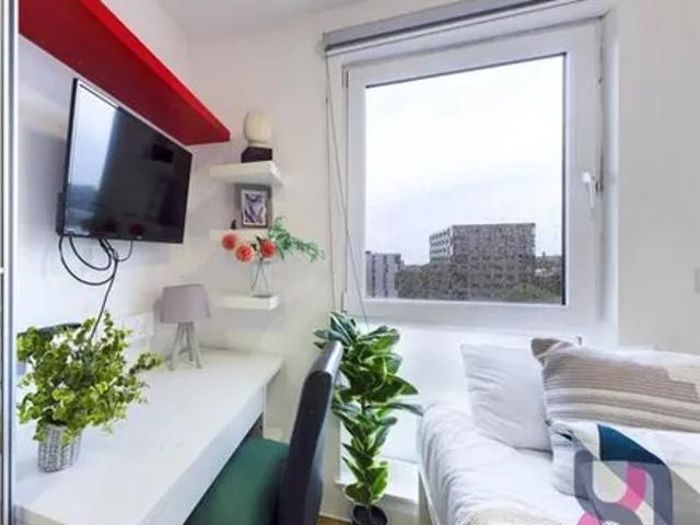 Apartment for rent in St George's Quarter / Cultural Quarter, Calderstones