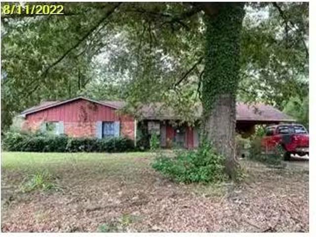 House for sale in Starkville