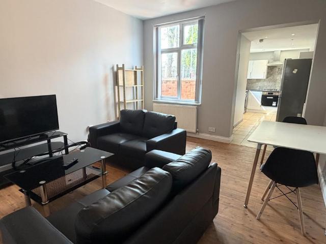 House for rent in Georgia, Greater Manchester