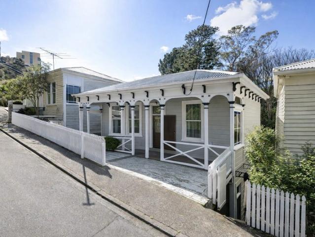 Apartment for rent in Matata, Wellington