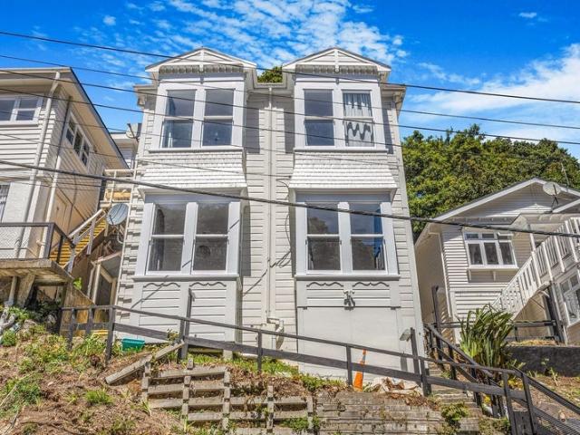 House for rent in Mitchelltown, Wellington