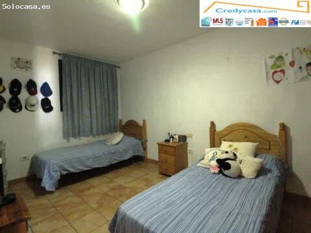Piso en venta en La Camella, Arona
