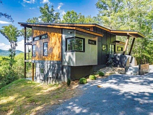 House for sale in Mineral Bluff