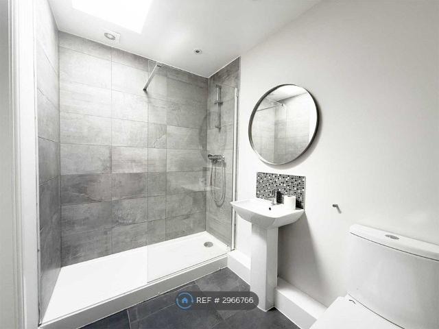Apartment for rent in Warrington