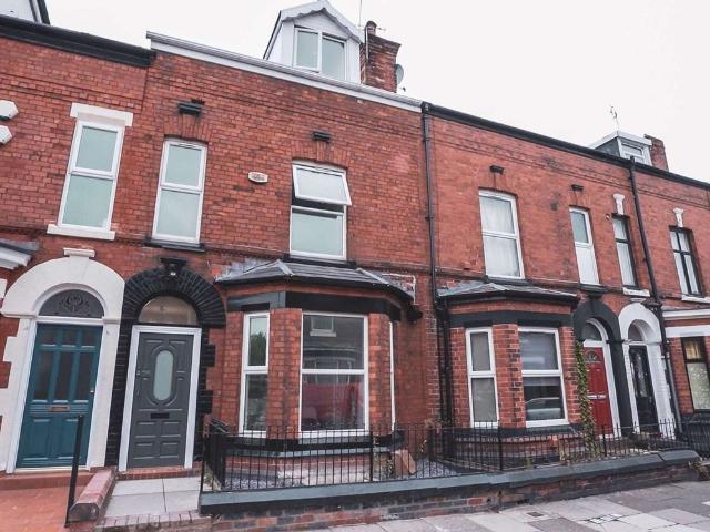 Room for rent in Centre Park, Warrington
