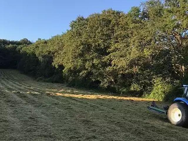 Terrain vente à Cosne-Cours-sur-Loire, Arquian