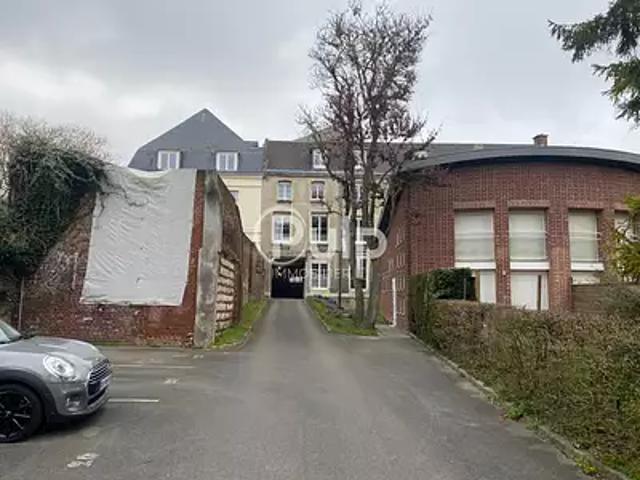 Garage location à Arras