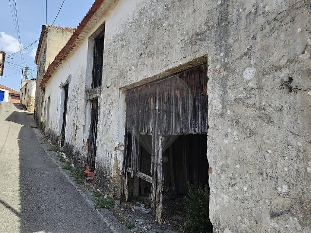 Armazém venda em Amiais de Baixo, Santarém
