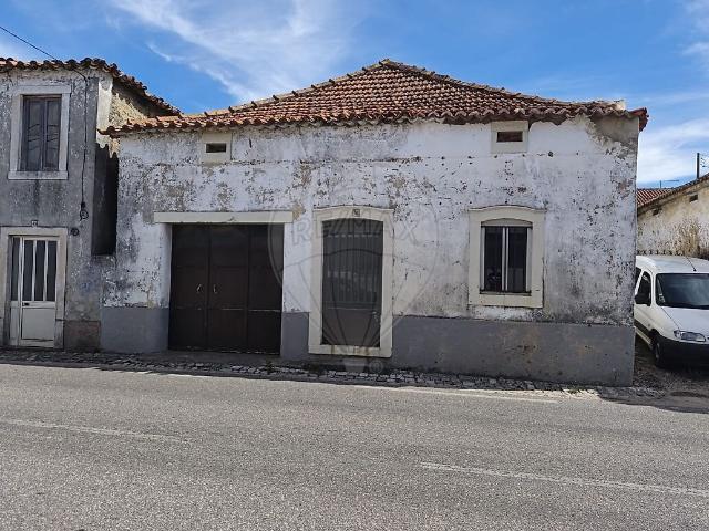 Armazém venda em Bárrio, Alcobaça