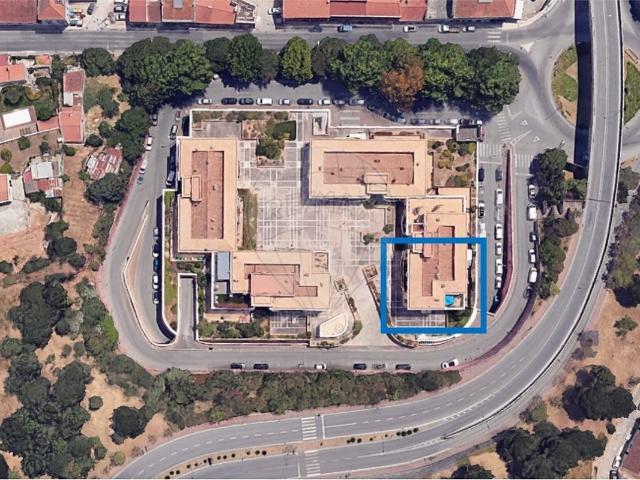 Armazém venda em Ponte de Frielas, Santiago Dos Velhos
