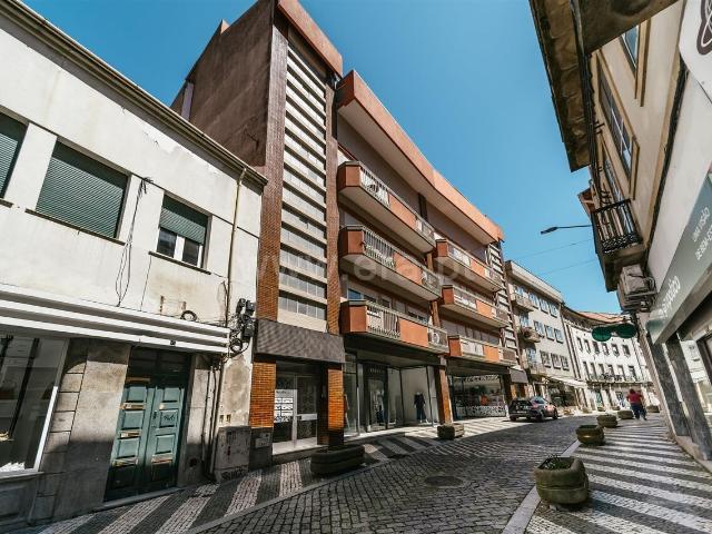 Armazém venda em Castelo Branco, Canhoso