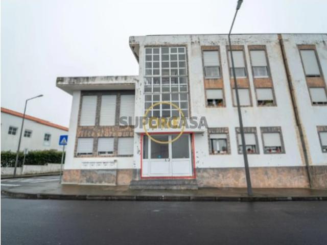 Garagem venda em Açores, Ilha De São Miguel