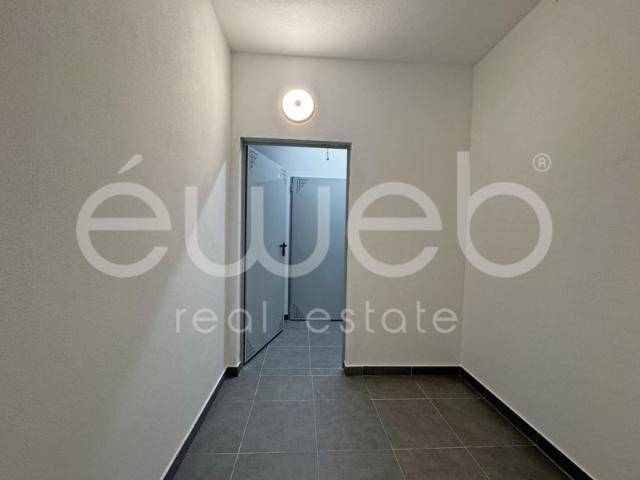 Armazém alugar em Vale de Cobro, Setúbal