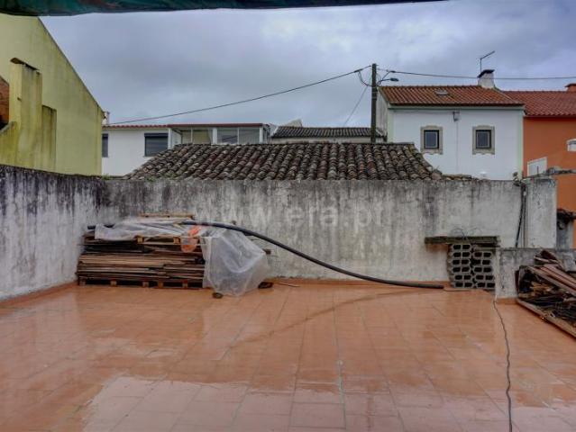 Armazém venda em Casal Serrano, Lourinhã