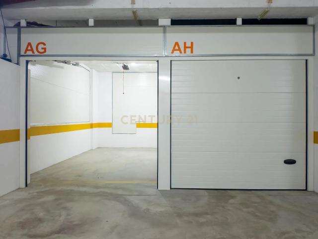 Armazém alugar em Vilar de Andorinho, Vila Nova De Gaia