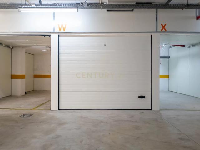 Armazém alugar em Vilar de Andorinho, Vila Nova De Gaia