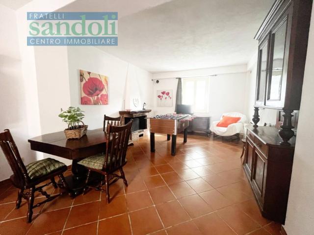 Villa Indipendente in affitto a Porta Torino, Vercelli