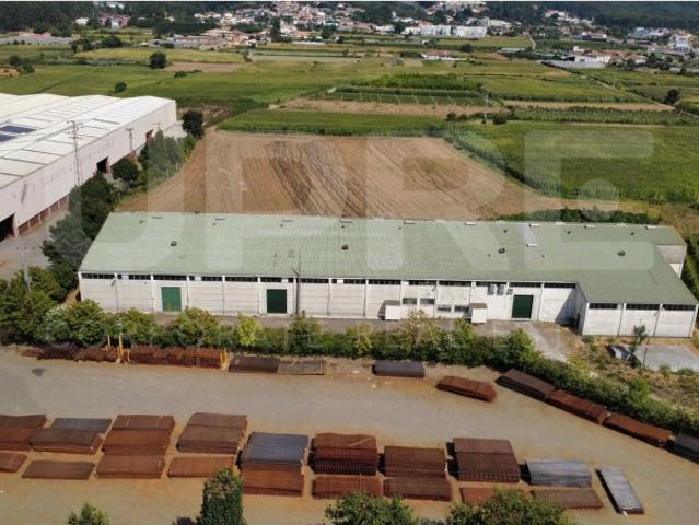 Armazém alugar em Maia, Folgosa