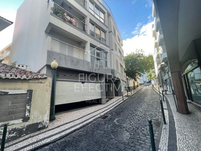 Armazém alugar em Funchal, Ilha Da Madeira