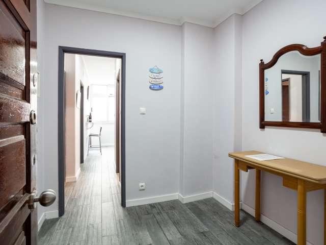 Apartamento alugar em Santo António da Caparica, Almada