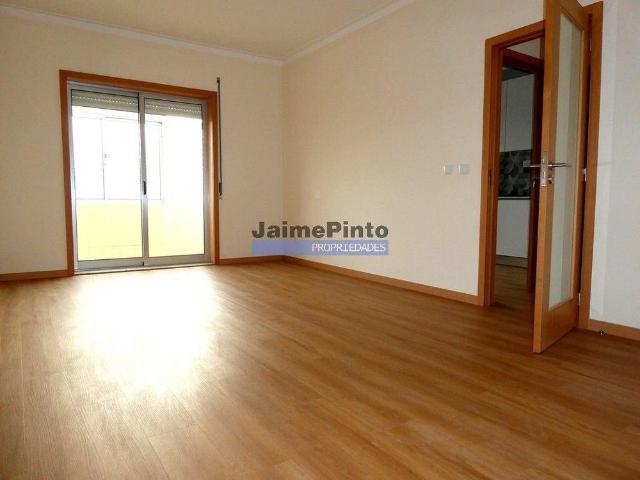 Apartamento alugar em Gondomar (São Cosme), Valbom e Jovim, Gondomar