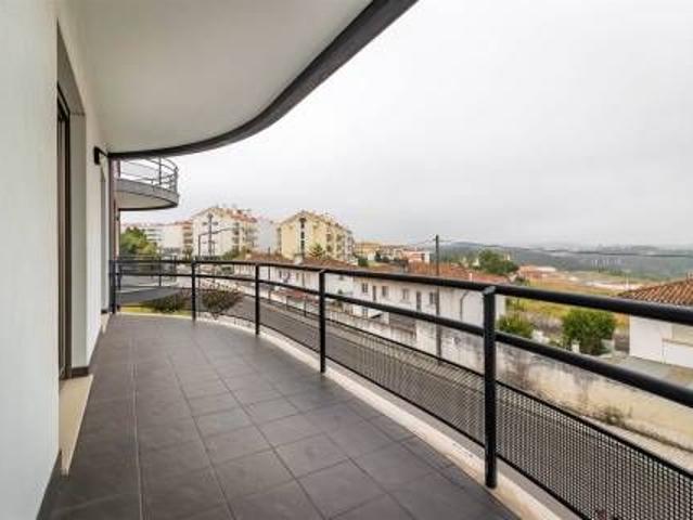 Apartamento alugar em Bairro dos Capuchos, Leiria