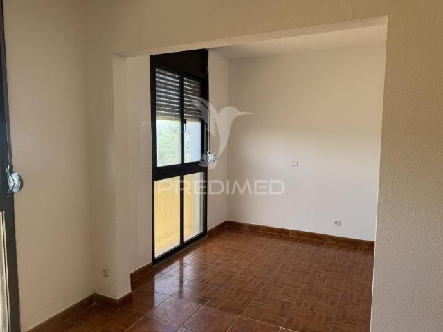 Apartamento alugar em Moita