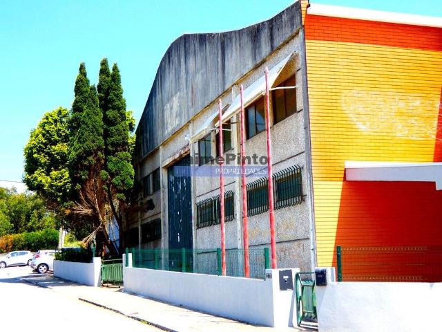 Armazém alugar em Vila Nova De Gaia, Porto