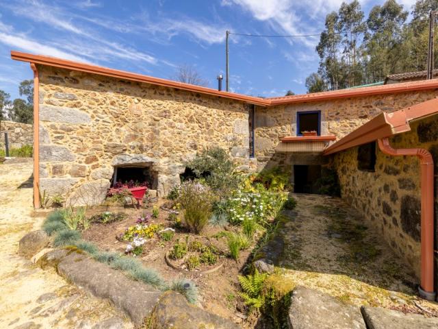 Casa alugar em Moure, Ribeira