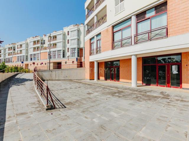 Loja alugar em Ribeira Acima, Oeiras
