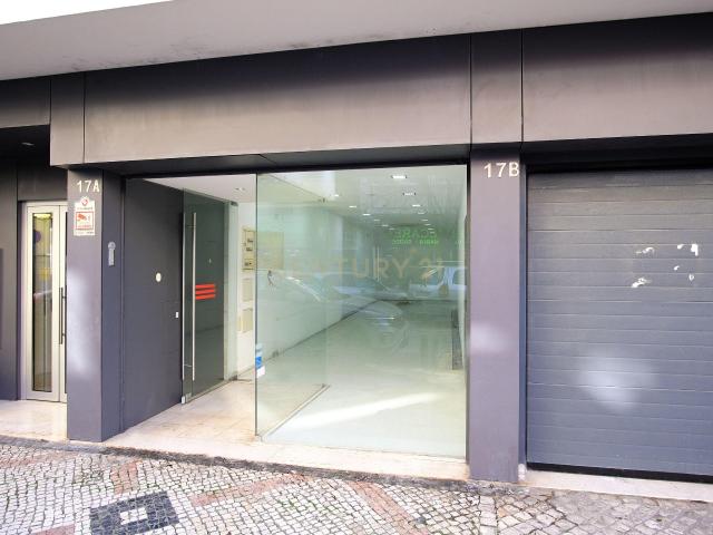 Loja alugar em Baixa de Algés, Oeiras