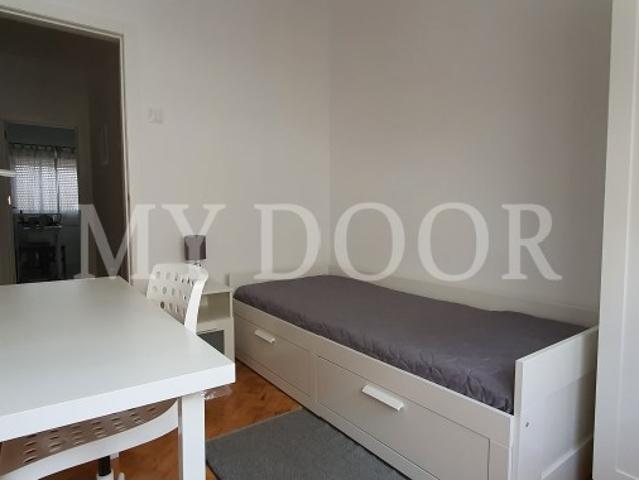 Quarto alugar em Santiago Dos Velhos, Lisboa